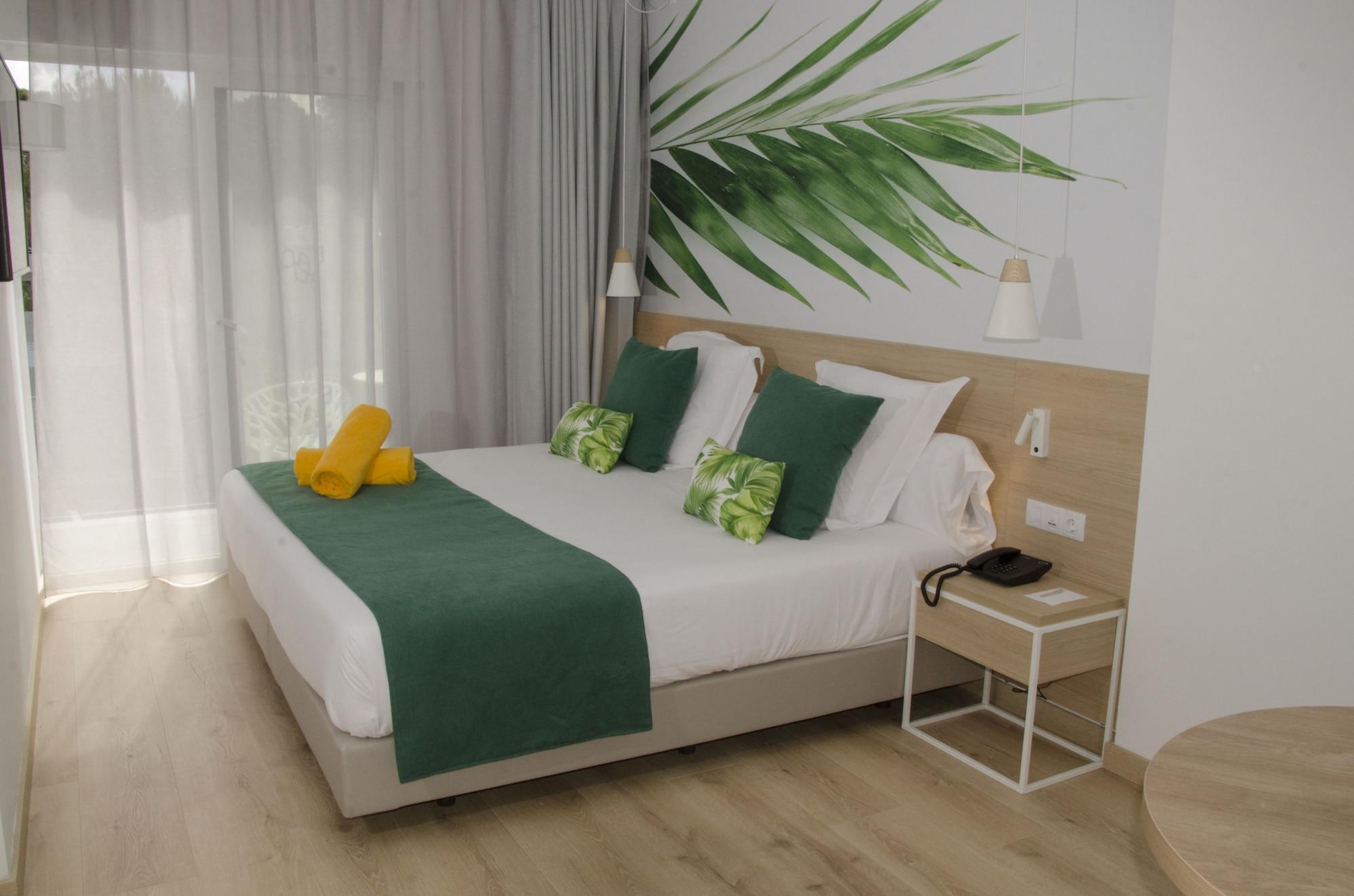 Bq Paguera Boutique Hotel - Adults Only Peguera Exterior photo