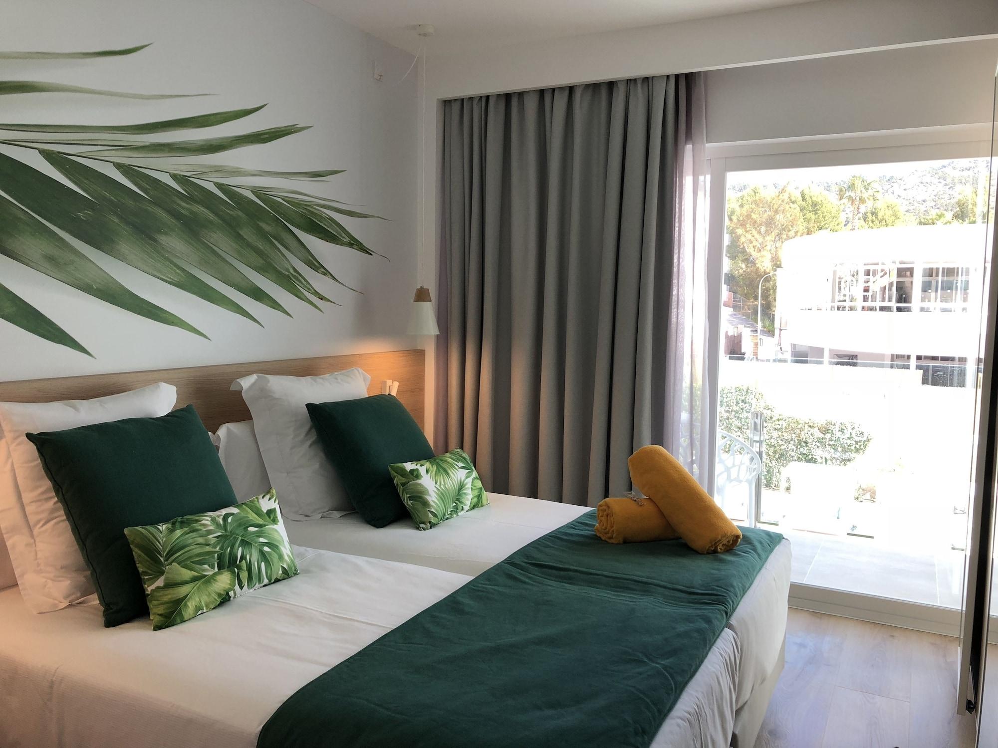 Bq Paguera Boutique Hotel - Adults Only Peguera Exterior photo